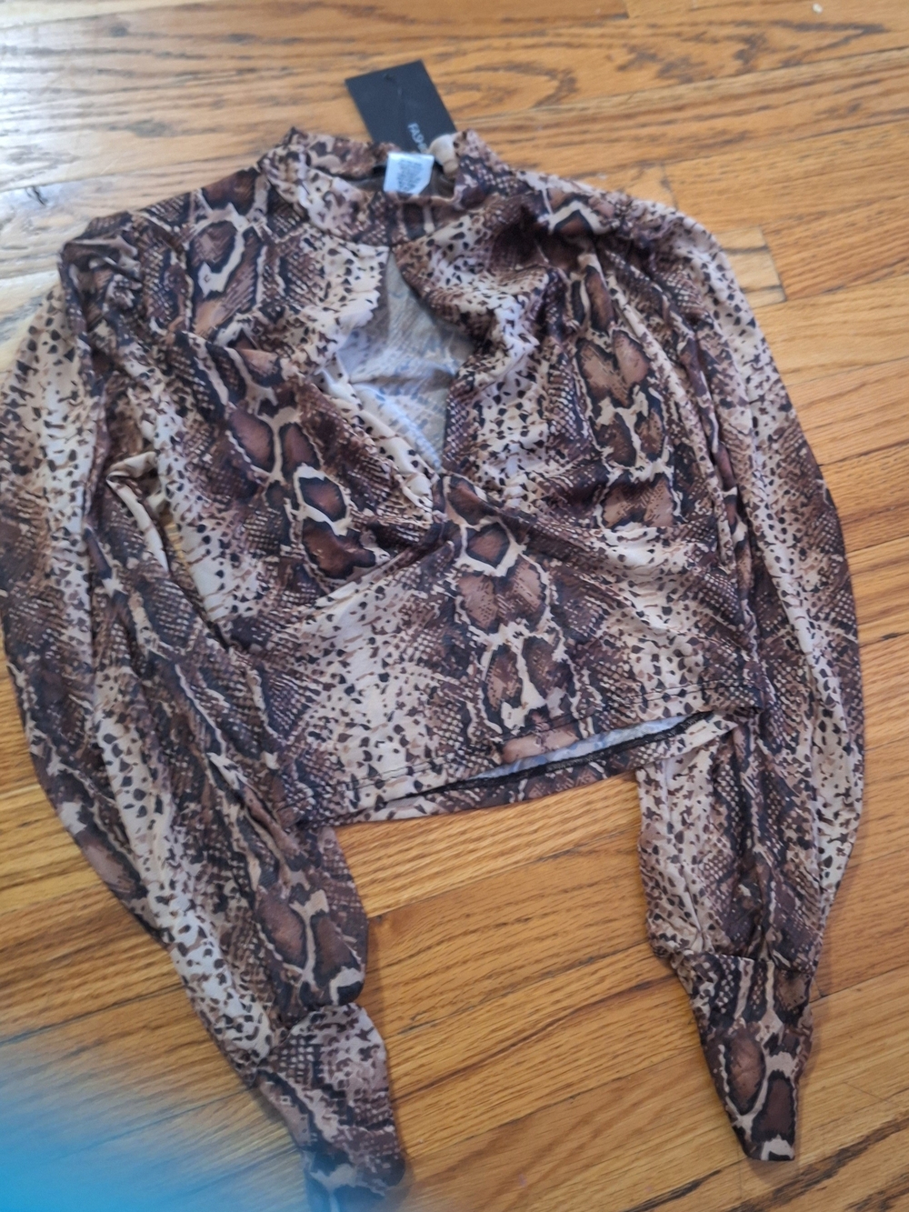 Fashion Nova Brown Snake-Print Long Sleeve Crop Top